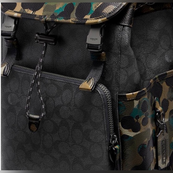 NWOT Coach League Flap Backpack In Signature Canvas With Camo Print - Picture 5 of 9